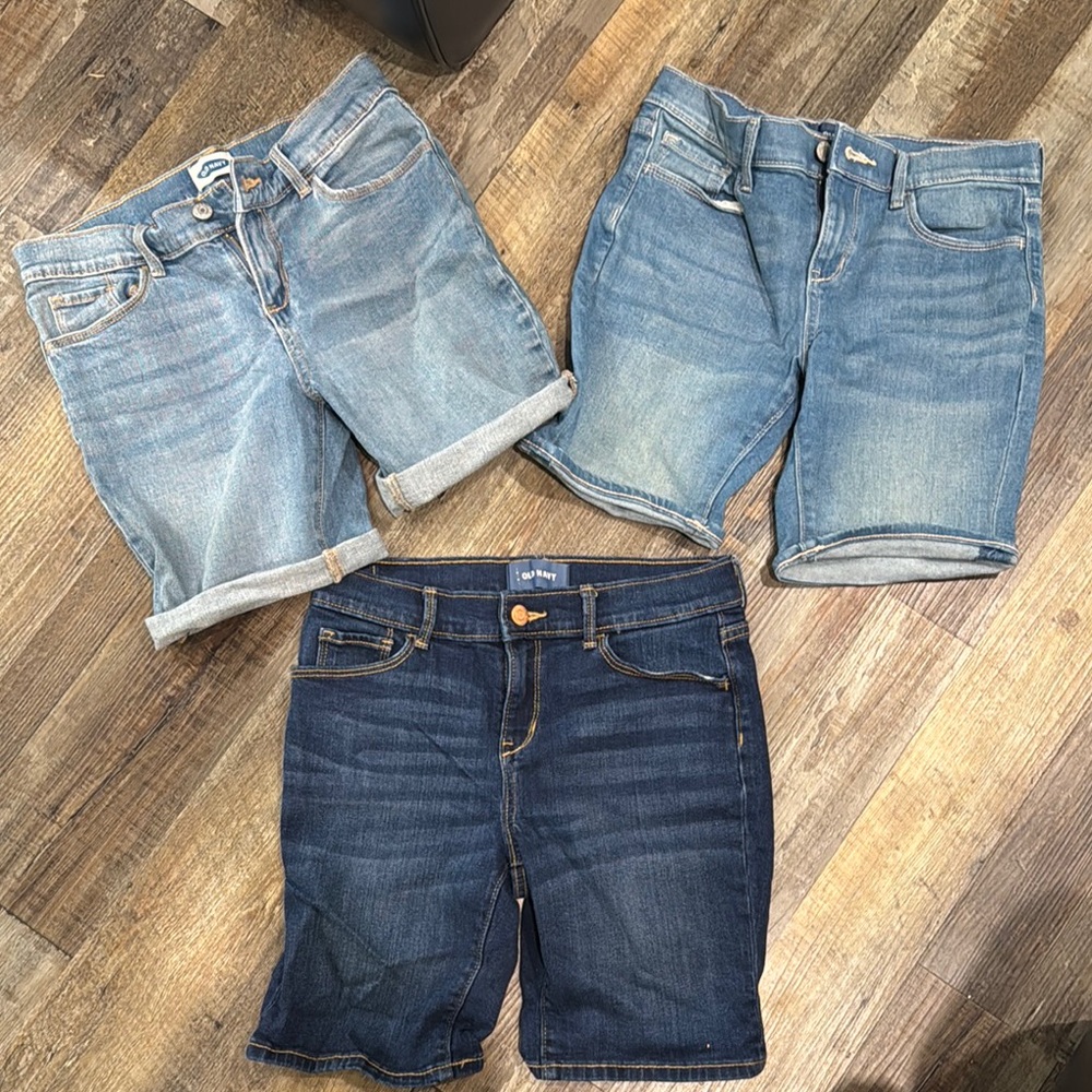 Old Navy Blue Denim Shorts Classic Summer Style